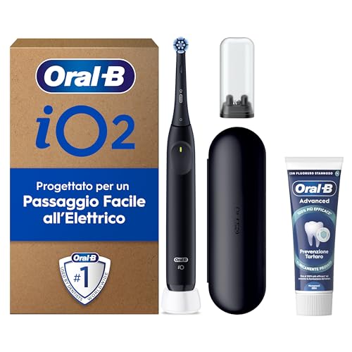 Oral-B iO 2 Spazzolino Elettrico, 1 Testina di Ricambio, Custodia, Nero - 1 Testine di Ricambio per Spazzolino Elettrico, Ricaricabile, Custodia Viaggio + 1 Dentifrico Advanced Prevenzione Tartaro