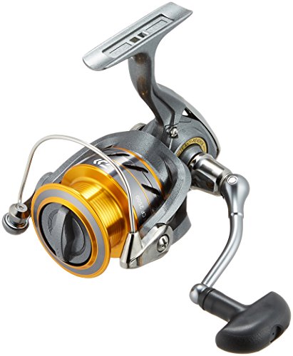 Daiwa 17 World Spin CF 2500 Spinnig Reel Daiwa 17 World Spin CF 2500 Spinnig Reel