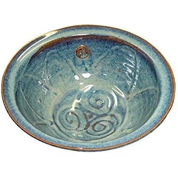Medium Serving Bowl Hand-Thrown Hand-Glazed in Ireland. Measures 10