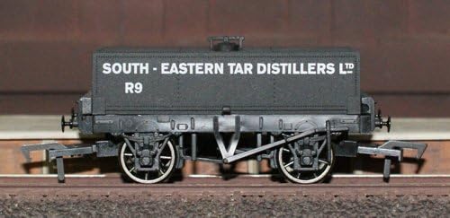 oo gauge tank wagons