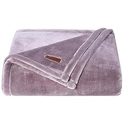 Columbia 50" x 60" Super Plush Lightweight Throw