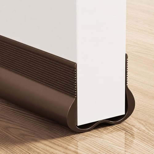 Veda Porta Inferior 93 cm Ajustável Adesivo Protetor de Porta em PVC para Bloquear Vento, Poeira, Insetos e Ruídos,Design em Arco 30° para Deslizamento Suave Corte Sob Medida(Marrom)