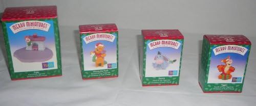 Hallmark Merry Minatures - Christmas at Pooh's House - 1999 - Set of 4