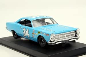 Amazon.com: Monogram 1/32 Wendell Scott #34 1967 Ford Fairlane Slot Car