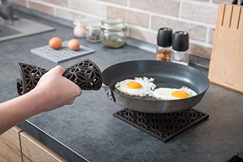 Q's INN Black Decorative Trivet For Hot Dishes| Hot Pot Holders | Teapot Trivet. Comparable to Cast Iron Trivets Our Kitchen Tool is Heat Resistant to 440°F, Non-slip, durable, flexible and has 2 pcs. - Thumbnail 3