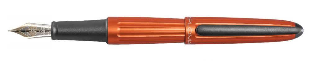 Diplomat - Aero - Fountain Pen in Gold 14 Carats - Fine - Orange - Resistant and Elegant - High End - 5 Years Warranty