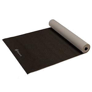 Gaiam Yoga Mat – Solid Color Exercise & Fitness Mat for All Types of Yoga, Pilates & Floor Workouts (68″ x 24″ x 4mm or 6mm Thick)