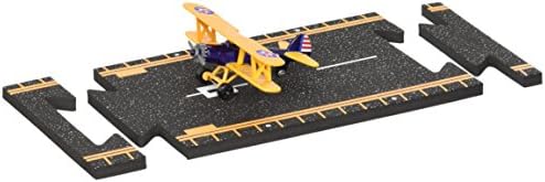 Hot Wings Stearman PT-17 'High Flyer' with Connectible Runway