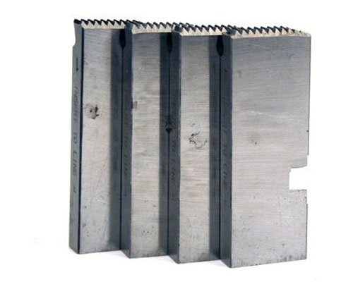 Steel Dragon Tools 47745 1/2in.-3/4in. Alloy RH NPT Universal Pipe Dies fits RIDGID 811A & 815A