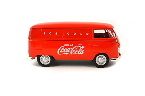Motor City Classics 1:43 1962 Red Volkswagen Cargo Van