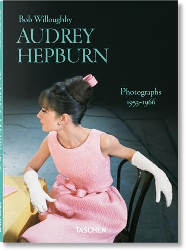 Audrey Hepburn - Style Album: 268 Photos, All Movie Looks, Trends