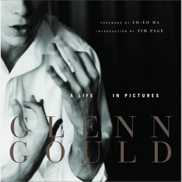グレン・グールド ア・ライフ・イン・ピクチャーズ　&  写真による組曲　写真集 Glenn Gould: A Life in Pictures: Gould, Glenn: 9780385659031