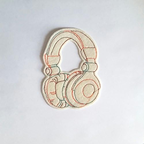 Autumn and cream headphones patch - embroidered patch - headphones patch - patches for jackets - DIY - sew on patch - embellishment - patches - band patches - music patches