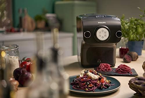 Philips HR2382/15 Machine à pâtes automatique, balance intégrée, 8 disques de forme, Gris - Livre de recettes uniquement disponible en Anglais, Allemand et Italien - Cuisine A Vivre Philips HR2382/15 Machine à pâtes automatique, balance intégrée, 8 disques de forme, Gris - Livre de recettes uniquement disponible en Anglais, Allemand et Italien