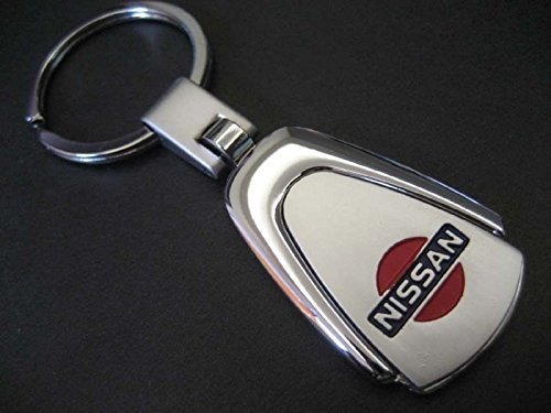 NISSAN Strong Metal Car Keyring Gift Box Silver Color