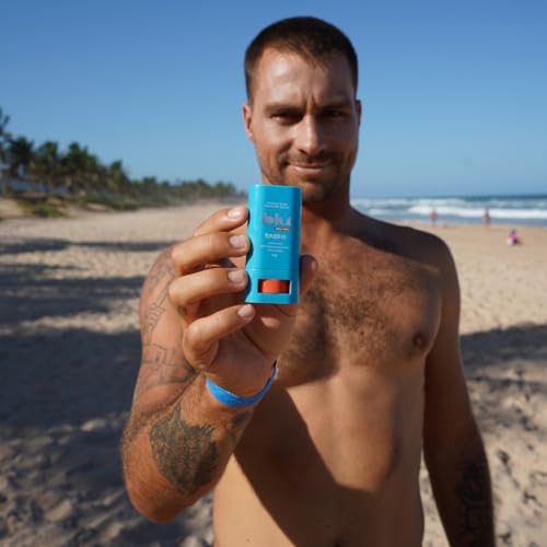 Protetor Solar Blu 360pro Bastão Bege FPS 50 Esporte, ideal para surf 20g e esportes aquáticos, proteção resistente ao suor, prática aplicação UVA UVB diária.