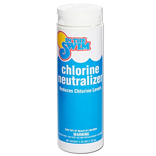 How to Lower Bromine or Chlorine Levels in a Hot Tub