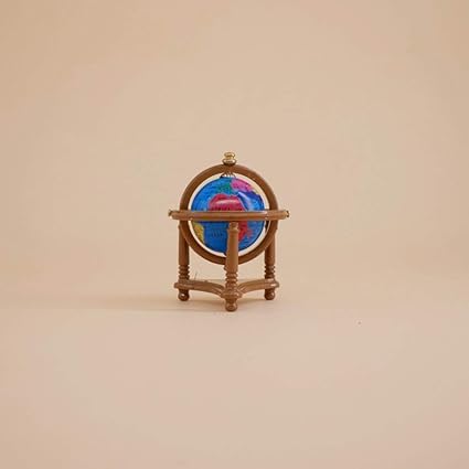 Leoie 1PC Mini Simulate Globe for 1:12 Doll House Random Color