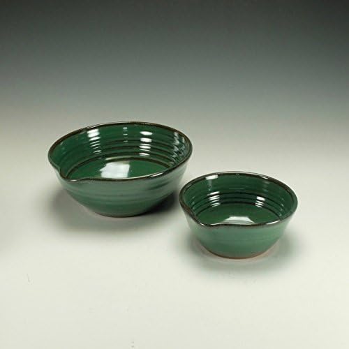 Stoneware mixing bowl set. Copper green.