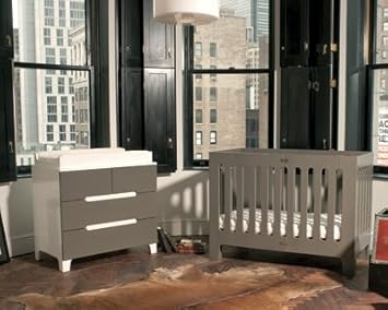 Amazon Com Bloom Alma Papa Modern Folding 3 In 1 Convertible Crib In Frosted Grey Portable Cribs Baby