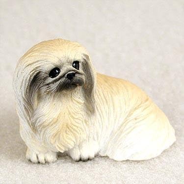 miniature pekingese