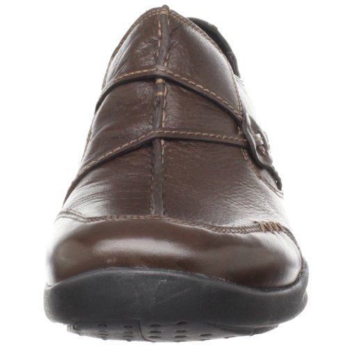 clarks wave run slip on