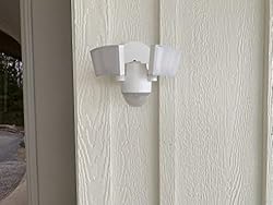 IQ AMERICA LED Outdoor Motion Sensor Security