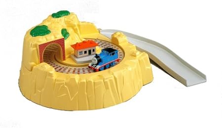 Amazon トミカトーマス おしゃべりいっぱい グルグル線路 ミニカー ダイキャストカー おもちゃ