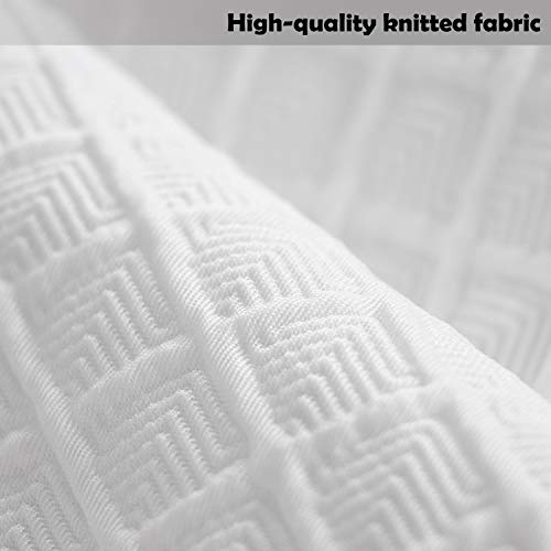 GMOEGEFT 48 Inches Christmas Tree Skirt, Snowy White Textured Mat with Faux Fur Edge, Xmas Tree Holiday Decoration