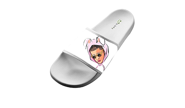 Amazon.com: Bad Bunny Moda Zapatillas Flip Flops Diseños Para Hombres Y  Mujeres : Ropa, Zapatos y Joyería