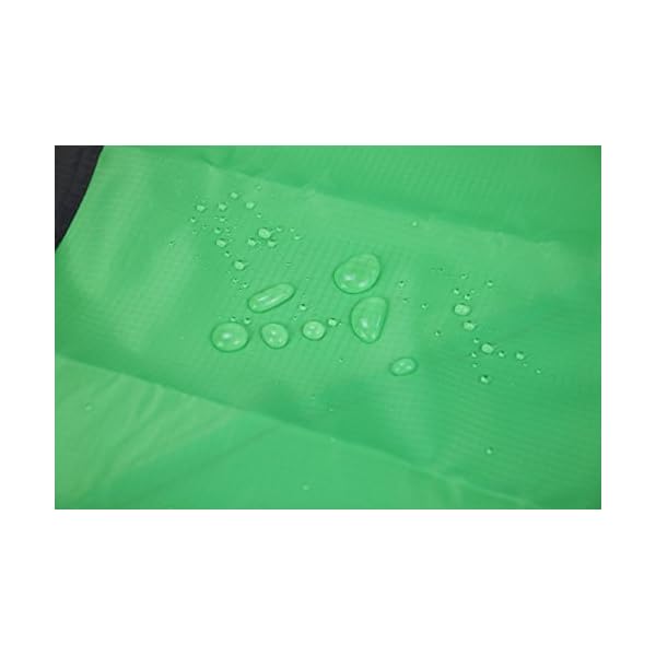 BEARZ Outdoor Pocket Blanket Compact Picnic Blanket, Beach Blanket