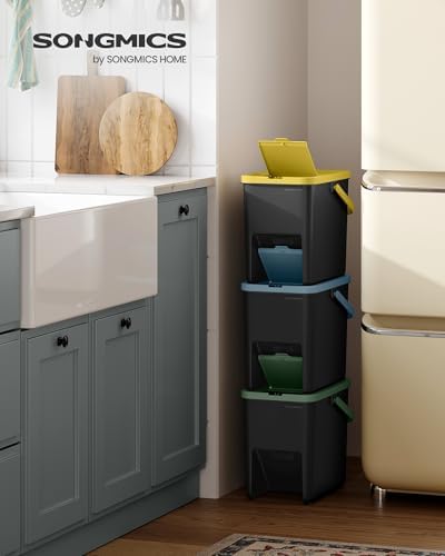 Cubo de Basura, Juego de 3 Cubos Apilables, Papeleras, 20 L Cada, Sistema de Separación Residuos, Tapas Apertura a Presión, Pegatinas, Almacenaje, Amarillo, Azul y Verde LTB763BZ01