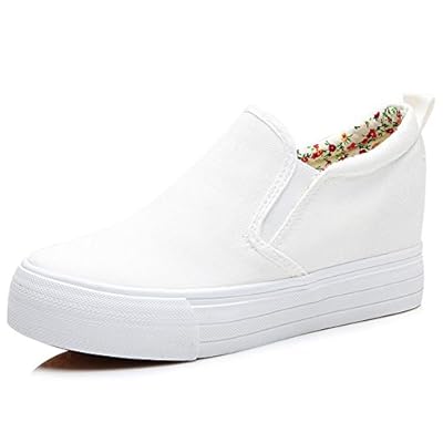 pull on canvas shoes