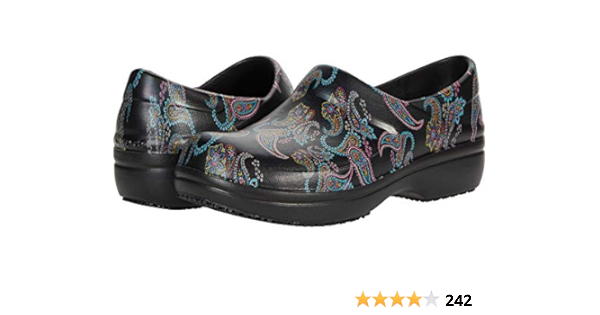 crocs neria pro ii women's work shoes