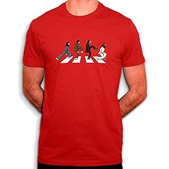 Tee Shirt Beatles Versus Monty Python. Le ministère des marches ridicules sur Abbey Road – T-Shirt Homme Rouge - Les Beatles, Paul McCartney, John Lennon, RIngo Starr, George Harrison