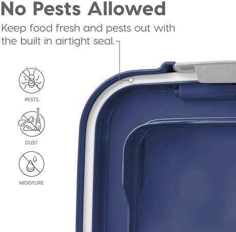 - Recipiente hermético de armazenamento de comida para animais de estimação de 35 lb 45 litros com colher e caixa de petiscos para cães, gatos e pássaros, mantém pragas afastadas