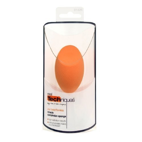 Real-Techniques-by-Sam--Nic-Chapman-Miracle-Complexion-Sponge1-ea
