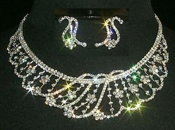 #11670 Flower Swirve Necklace and Earring Set
