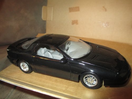 #6120 Ertl/AMT 19931 Chevrolet Camaro Z28,Black 1/25 Plastic Promo,Fully Assembled