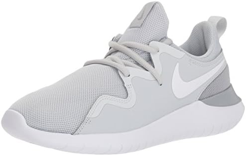 nike tessen trainers