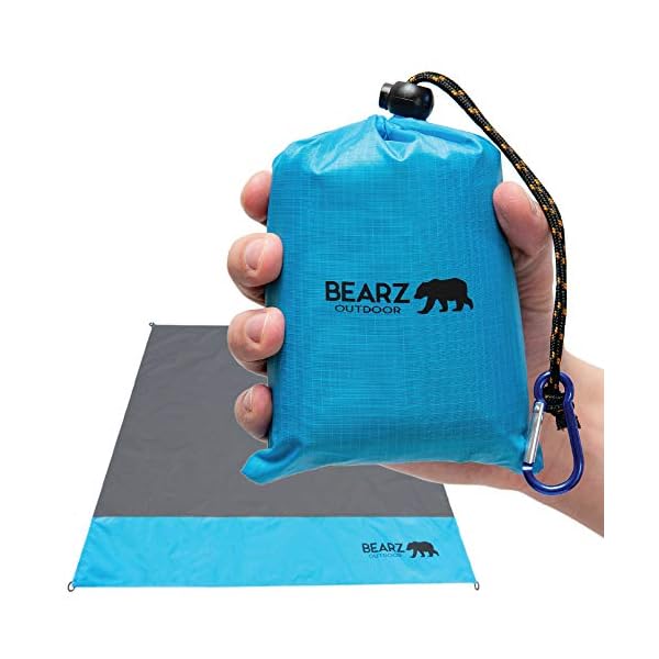 BEARZ Outdoor Pocket Blanket Picnic Mat, Waterproof Picnic Blanket