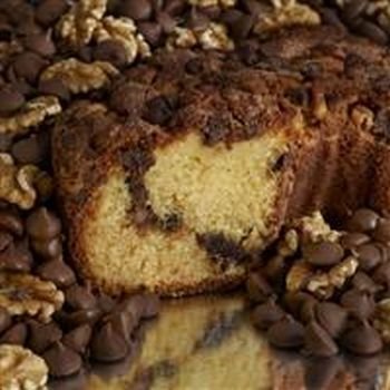 My Grandma CCLGCN Large- 10 in.- 3.1 lbs Chocolate Chip Coffee Cake#44; No Nuts