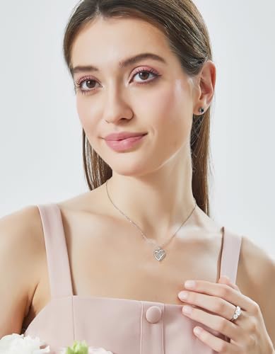 MomentWish Women's Necklace, 1 Carat Moissanite Heart 925 Silver Pendant Chain with Diamond Gift for Women Girlfriend Mother