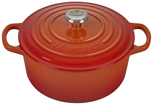 Le Creuset Signature Gusseisen-Bräter mit Deckel, Ø 22 cm, Rund, Für alle Herdarten und Induktion geeignet, Volumen: 3,3 l, 3,932 kg, Ofenrot, 21177220902430