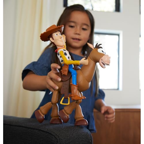 Mattel Disney Pixar's Toy Story 4 Woody and Buzz Lightyear 2-Character Pack, Movie-inspired Relative-Scale for Storytelling Play