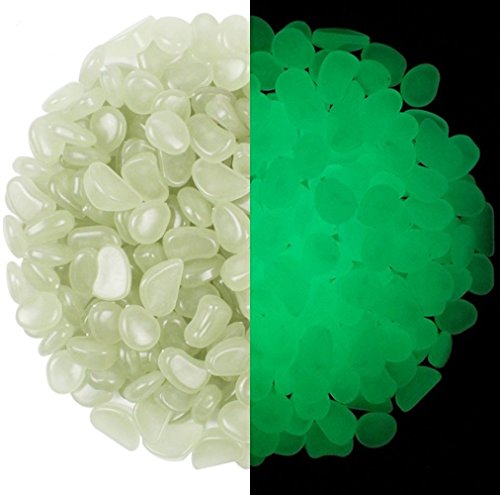 Lanker 100Pcs Glow in the Dark Stones Decorative Pebbles for Walkway Garden Yard Fish Tank Outdoor and Indoor Decor (Green)