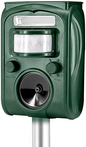 Solar Powered Ultrasonic Animal Repeller,Outdoor Waterproof with Motion Activated & LED Lights, Repel unwanted animal: Cats and Dogs, Squirrels,Raccoons, Foxes, Skunks, Rabbit,etc.
