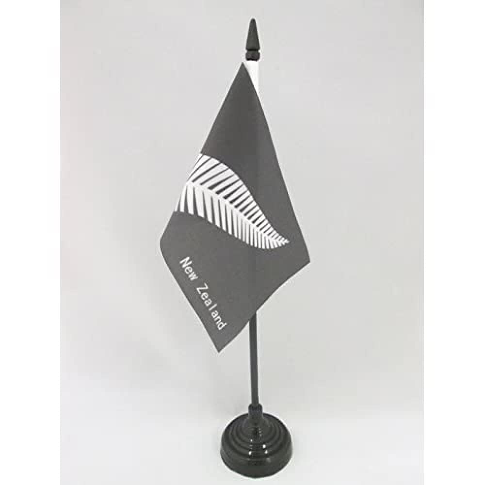AZ FLAG - New Zealand Fern Table Flag 4'' x 6'' - New Zeleander Office Mini Banner 100% Polyester 15 x 10 cm - Mini Desk Flag with 10'' Pole and Black Plastic Base