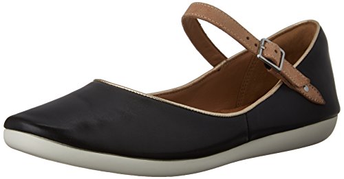 clarks artisan women's feature film flats