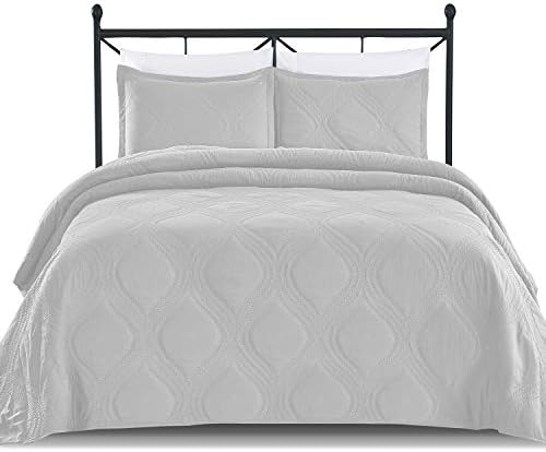 Luxe Bedding Solid Color Lightweight Oversize Cotton Filled Stitched 3-Piece Olive Leaves Bedspread Coverlet Set (King/California King, Light Gray / Peace)